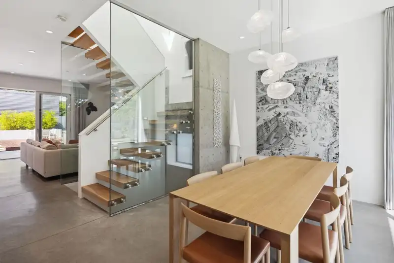 4521 SOPHIA STREET - photo 4 of 40