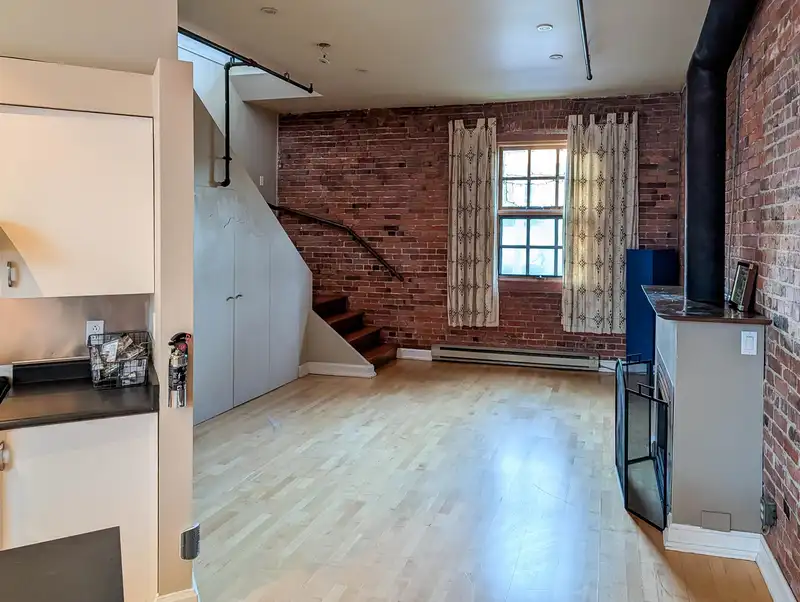 11 280 E 6TH AVENUE - photo 4 of 16