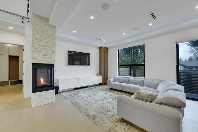 15711 ASTER ROAD - photo 4 of 25