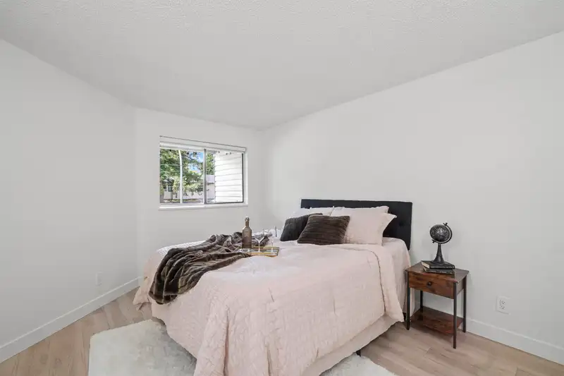 116 5294 204 STREET - photo 4 of 13
