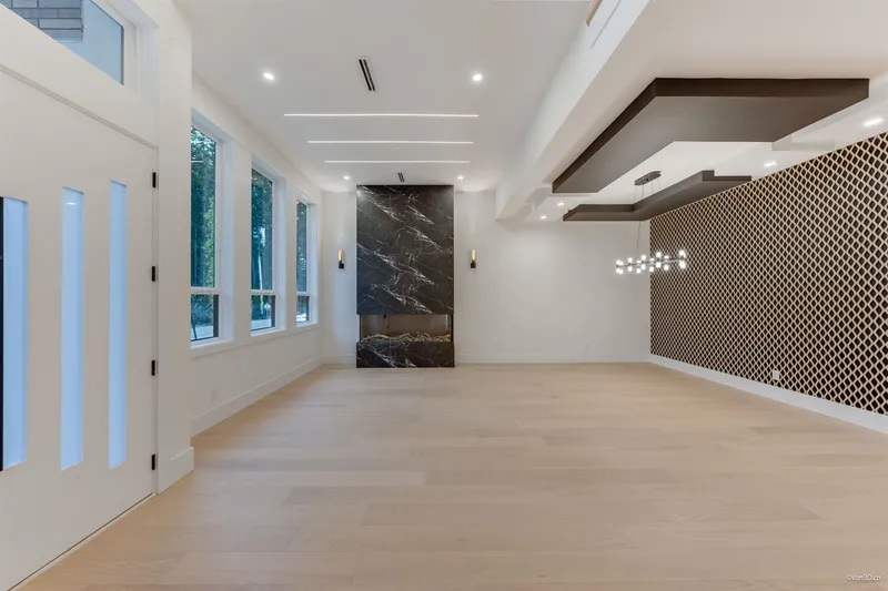 20331 27 AVENUE - photo 3 of 25