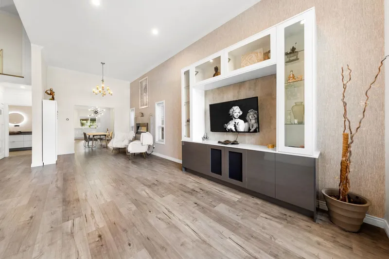 11646 82 AVENUE - photo 3 of 25