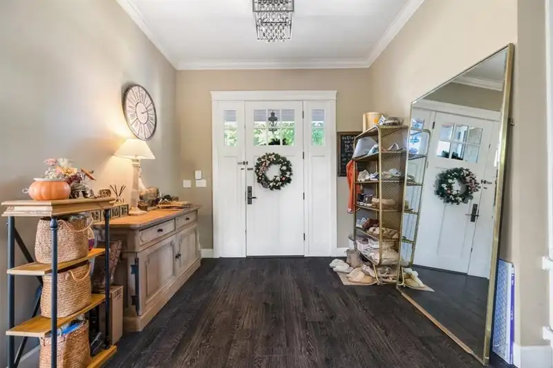 1308 LONDON STREET - photo 4 of 27