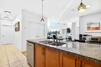 410 12350 HARRIS ROAD - thumbnail 4