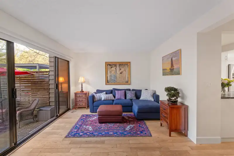 81 1930 CEDAR VILLAGE CRESCENT - photo 3 of 30