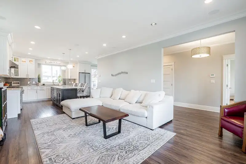 374 SIMPSON STREET - photo 4 of 40