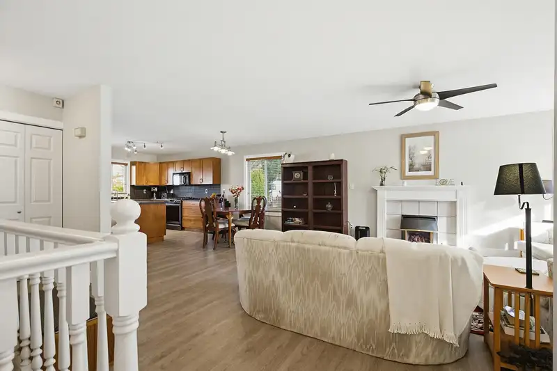 33275 CHERRY AVENUE - photo 2 of 40
