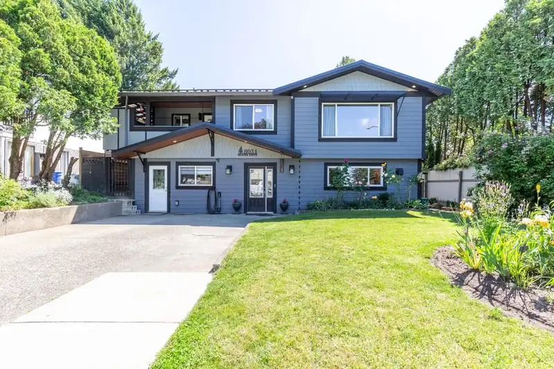 8034 BEAVER DRIVE - photo 2 of 40