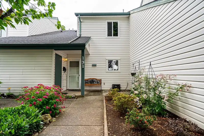 131 13710 67 AVENUE - photo 1 of 25
