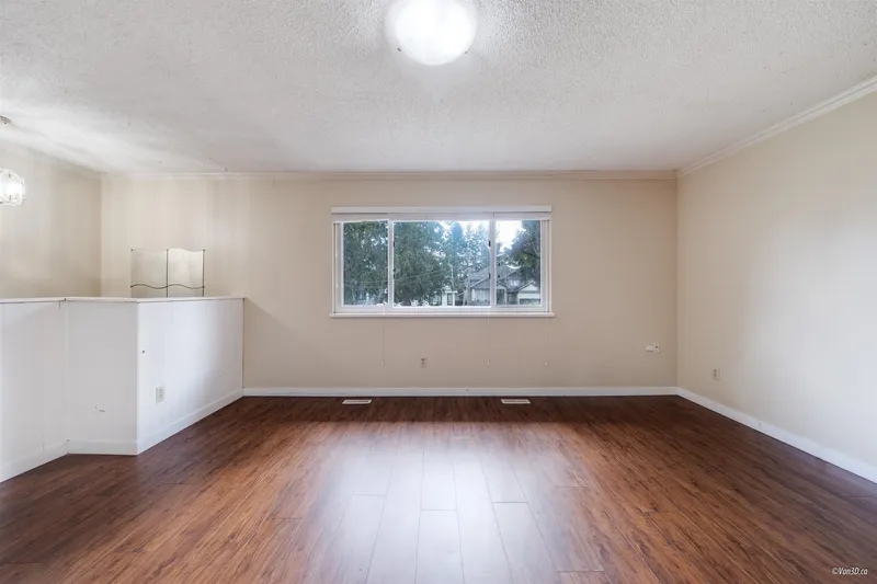 9689 131 STREET - photo 4 of 25