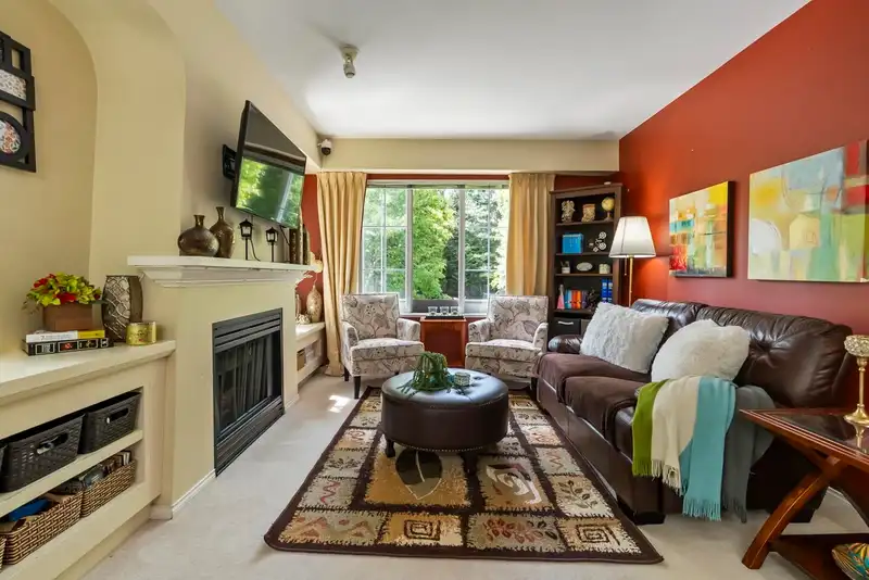 113 8775 161 STREET - photo 2 of 40
