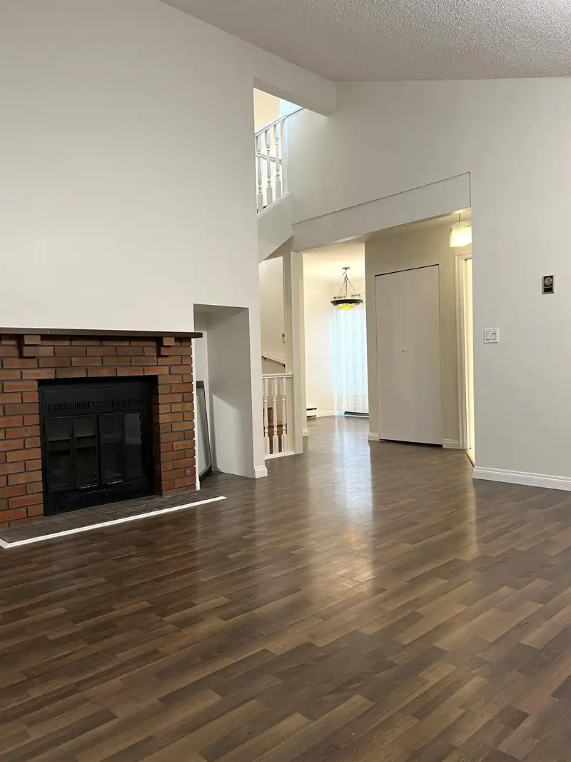 6937 LA SALLE STREET - photo 4 of 19