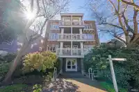 202 2036 YORK AVENUE - thumbnail 1
