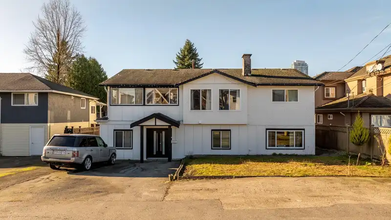 7923 122A STREET - photo 1 of 39