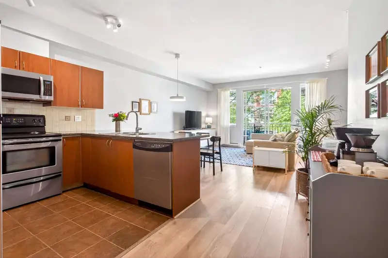 211 2346 MCALLISTER AVENUE - photo 4 of 40