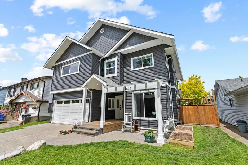 26433 28 AVENUE - photo 1 of 24