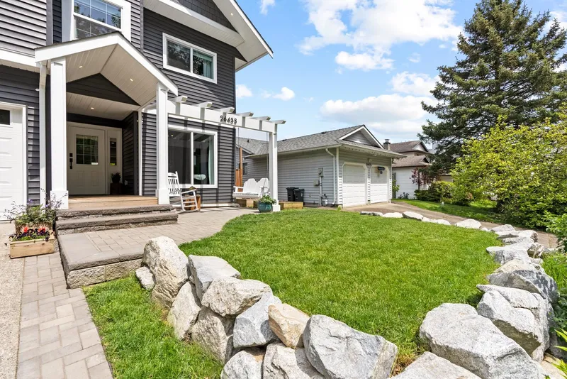 26433 28 AVENUE - photo 3 of 24