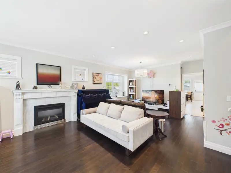 5312 ELSOM AVENUE - photo 4 of 22