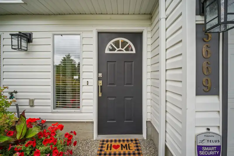 3669 BULKLEY STREET - photo 4 of 30
