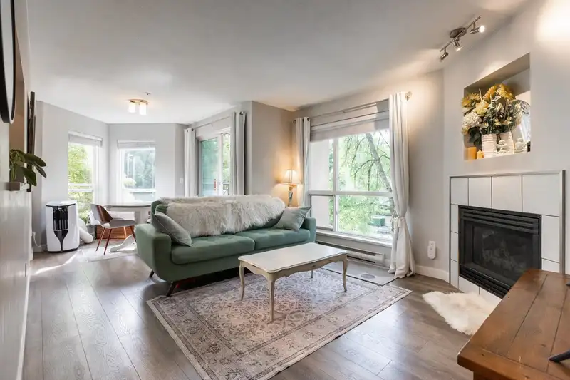 209 2437 WELCHER AVENUE - photo 1 of 18