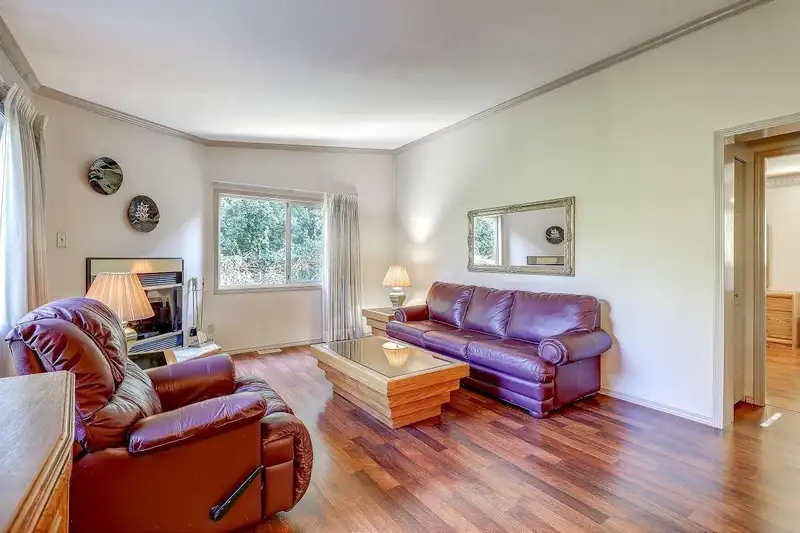 21 8078 KING GEORGE BOULEVARD - photo 1 of 29