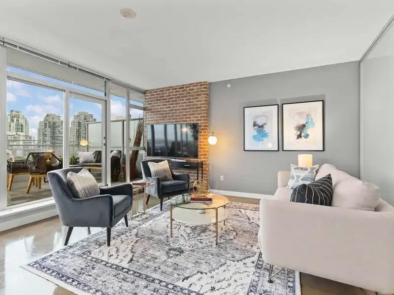 PH909 221 UNION STREET - photo 1 of 37
