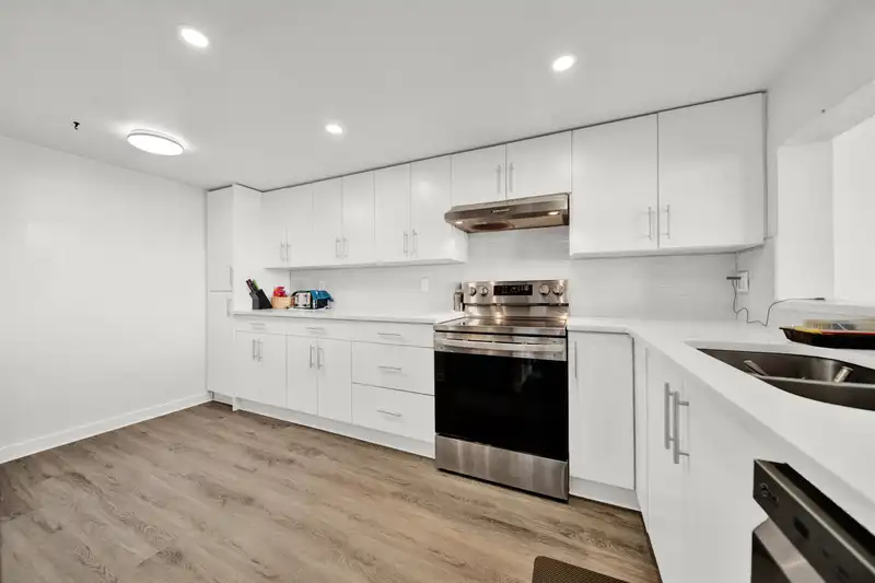 1001 14881 103A AVENUE - photo 2 of 30