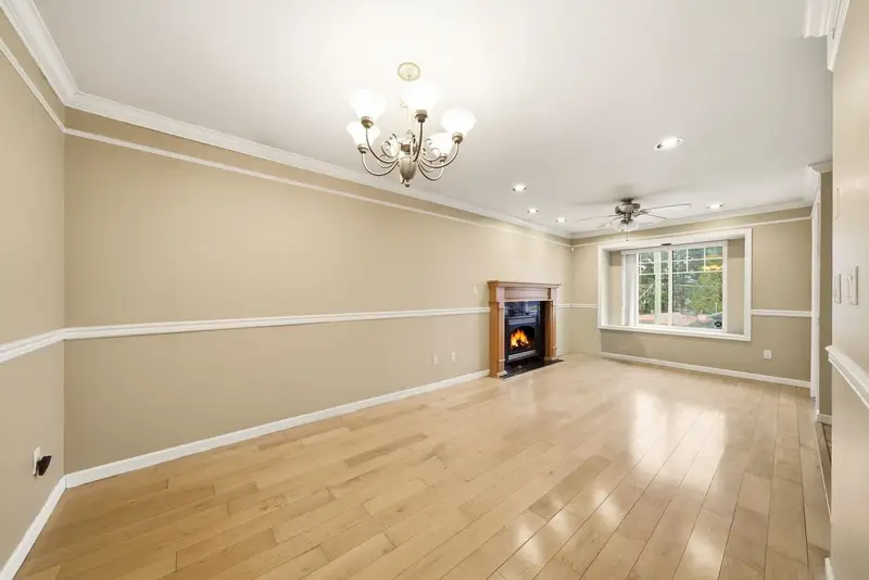 5366 MANOR STREET - photo 3 of 18