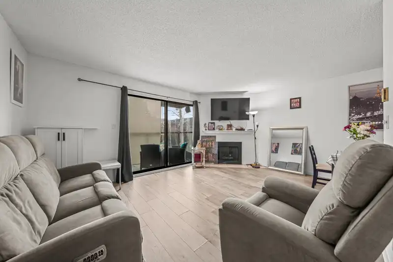 301 315 TENTH STREET - photo 3 of 20