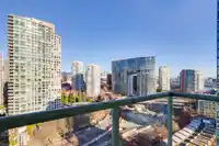 1807 1077 MARINASIDE CRESCENT - thumbnail 11