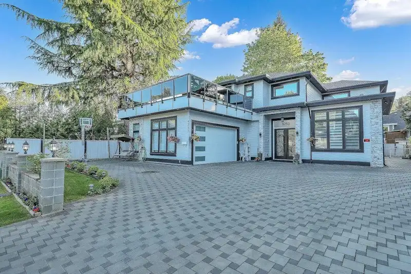 9253 PRINCE CHARLES BOULEVARD - photo 1 of 40