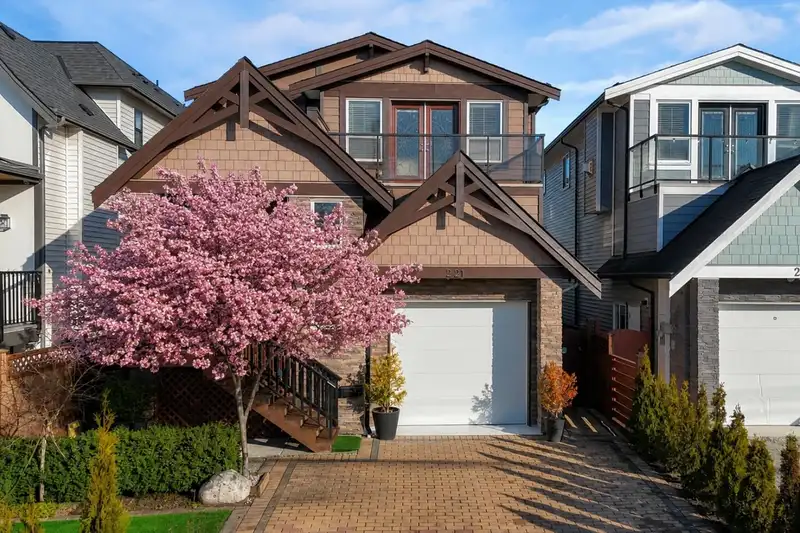 221 CAMPBELL STREET - photo 1 of 39