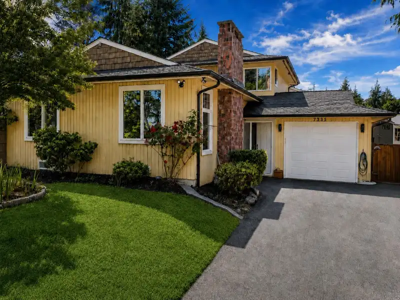 7335 141A STREET - photo 3 of 22