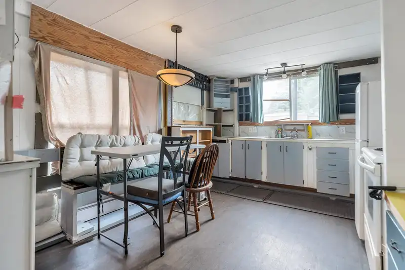 9 3031 200 STREET - photo 1 of 24