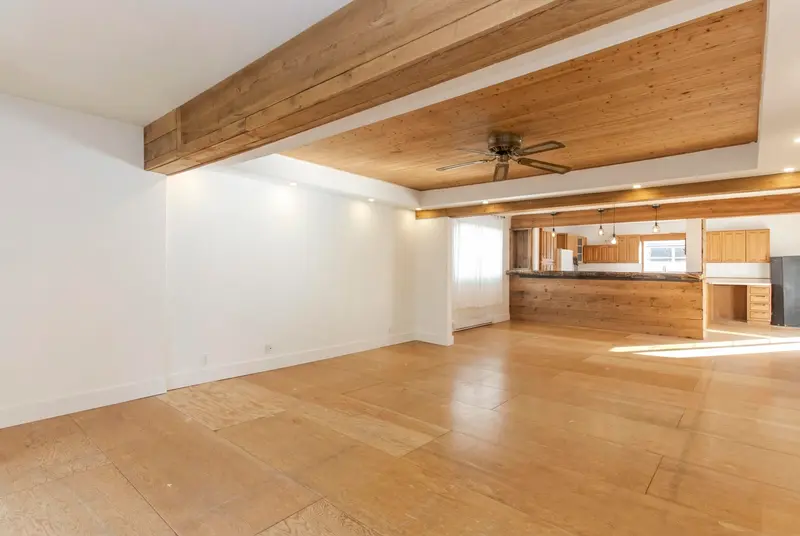 37970 FIFTH AVENUE - photo 2 of 21