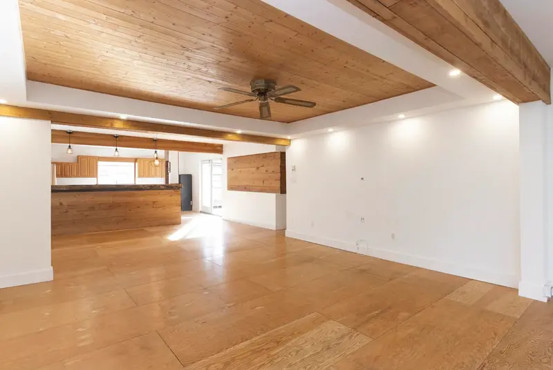 37970 FIFTH AVENUE - photo 3 of 21