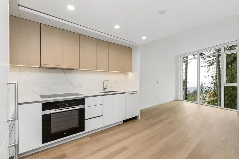 704 3963 UPLANDS WAY - photo 2 of 35