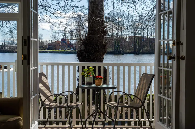 1 8581 JELLICOE STREET - photo 3 of 25