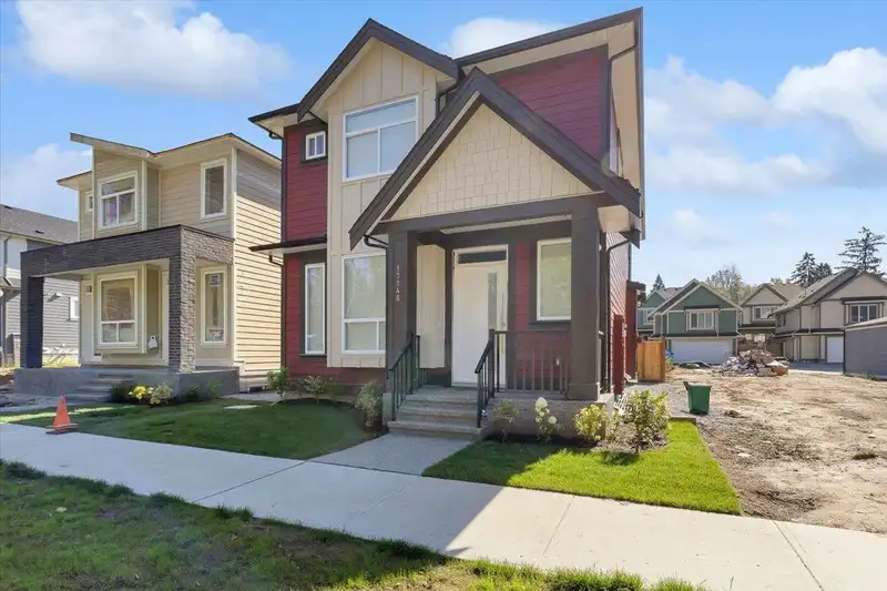 17148 1 AVENUE - photo 1 of 26