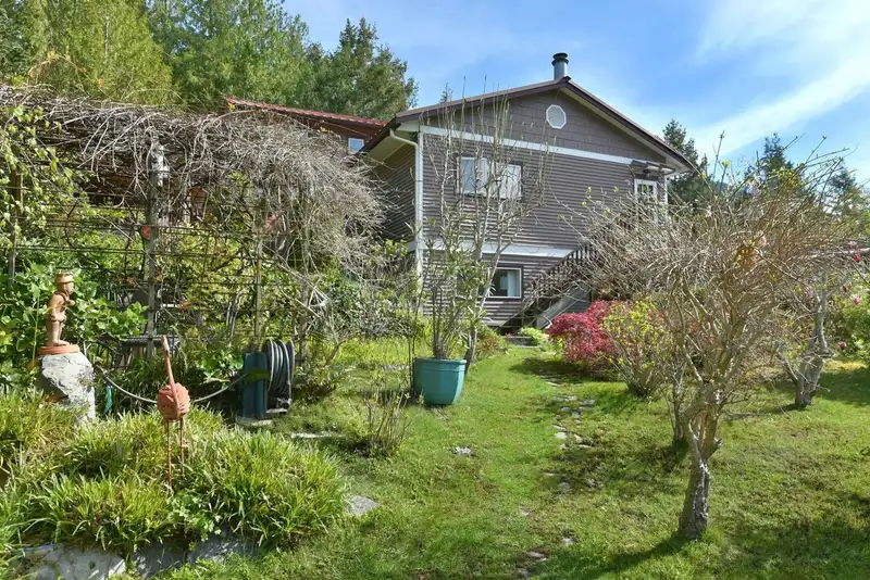 4906 SINCLAIR BAY ROAD - photo 3 of 36