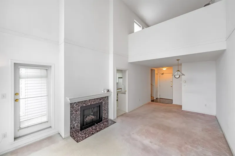 305 5488 ARCADIA ROAD - photo 4 of 25