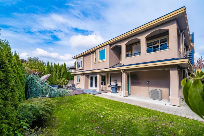 8360 ROBINSON ROAD - photo 3 of 25