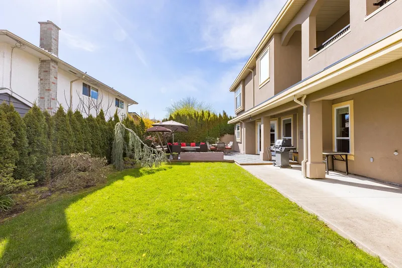 8360 ROBINSON ROAD - photo 4 of 25