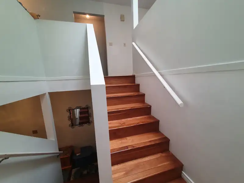 1170 HEATH CRESCENT - photo 4 of 13