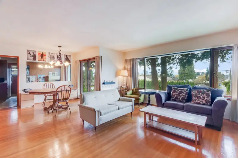 1928 RIDGEWAY AVENUE - photo 4 of 25