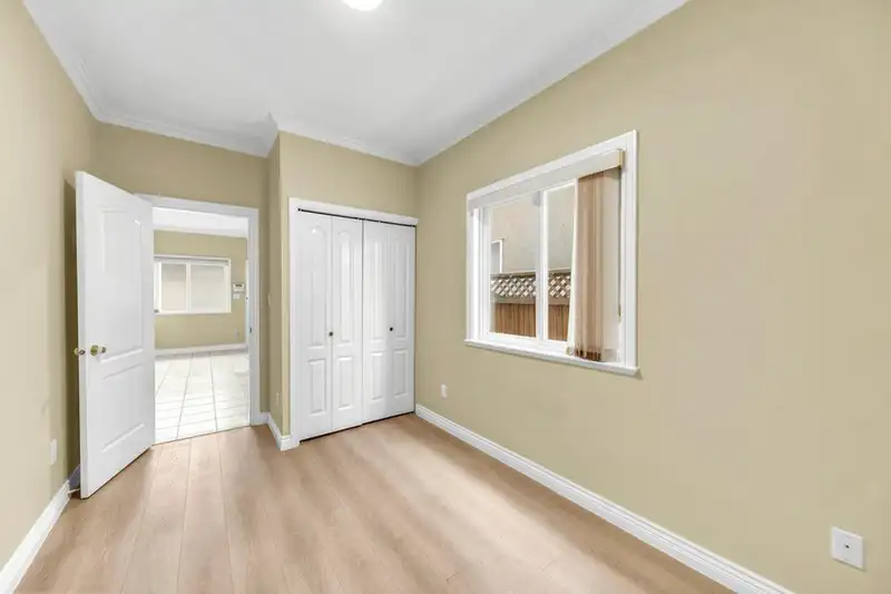 6698 UNION STREET - photo 4 of 39