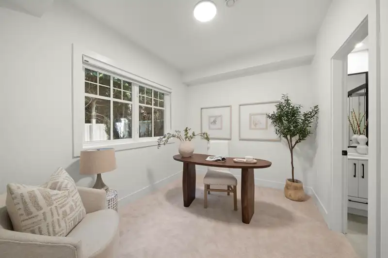 4 4829 48 AVENUE - photo 2 of 36