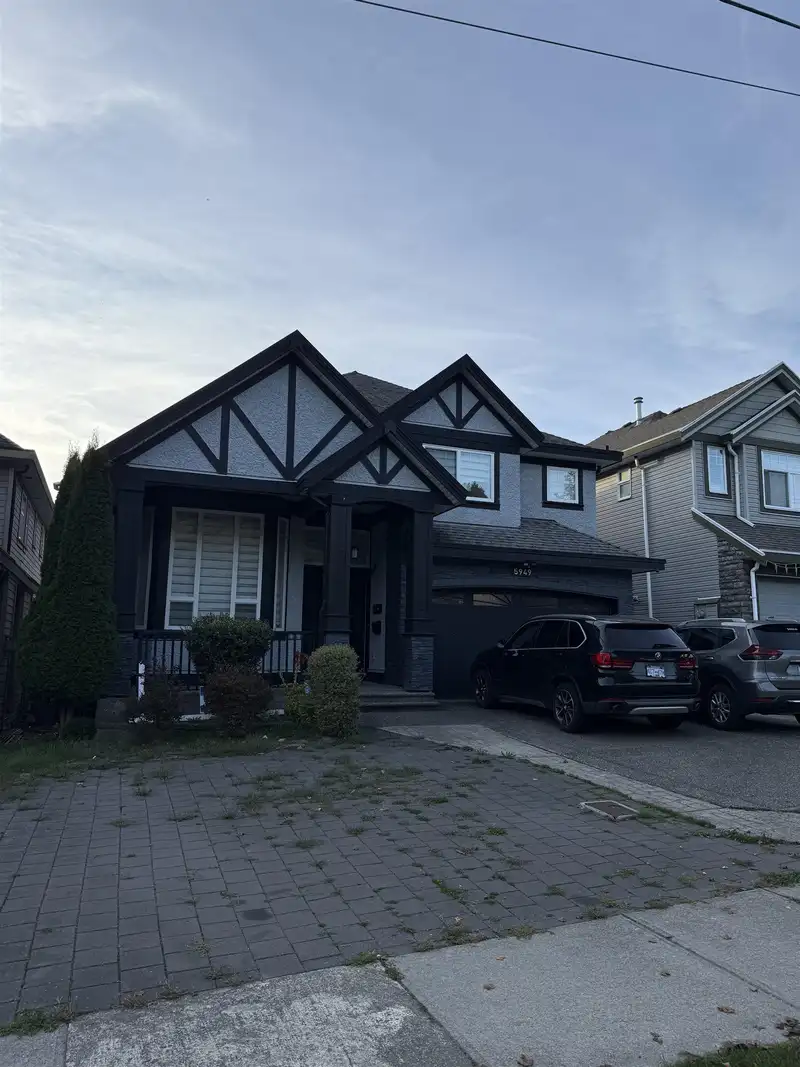 5949 125 STREET - photo 3 of 12