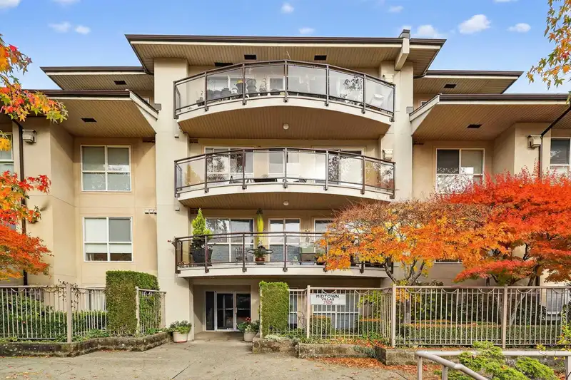 405 7505 138 STREET - photo 1 of 23