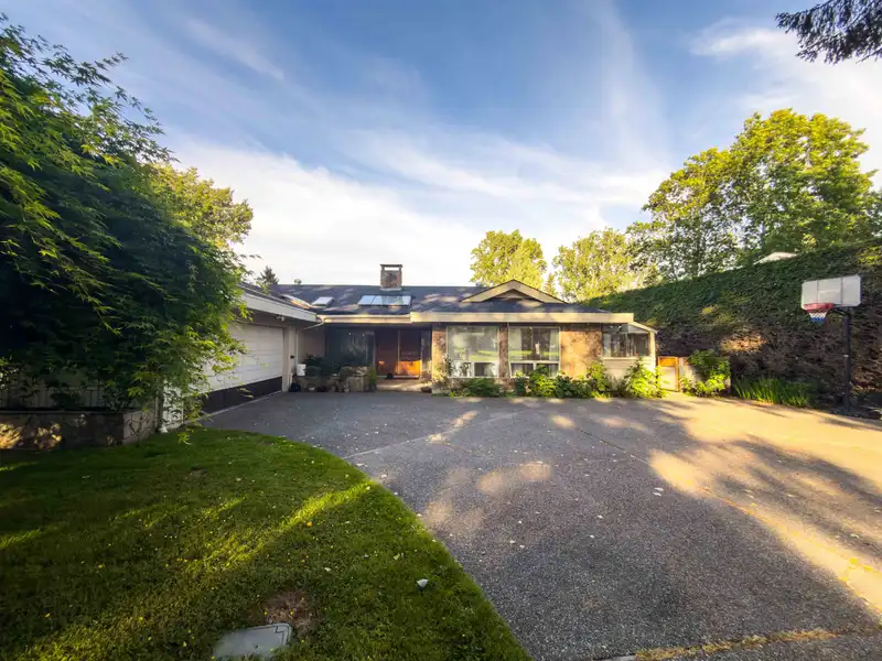 1052 JACKSON WAY - photo 4 of 12